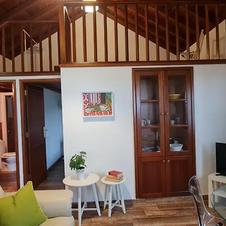 펜션 Vv Monterrey Mountain View Retreat, *